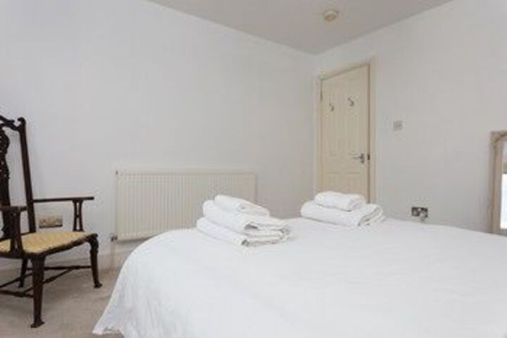 Room 13 of 26