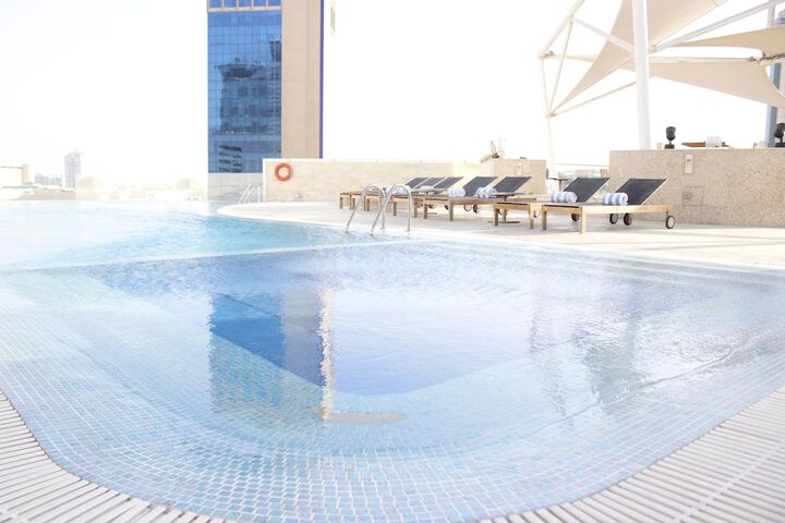 Pools & Facilities