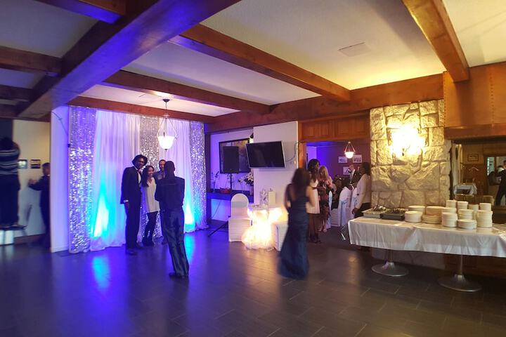 Ballroom/Hall 43 of 52