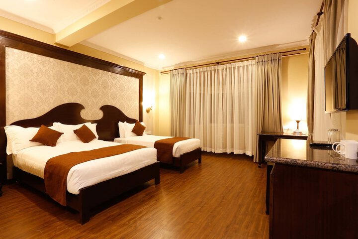 Room 10 of 85