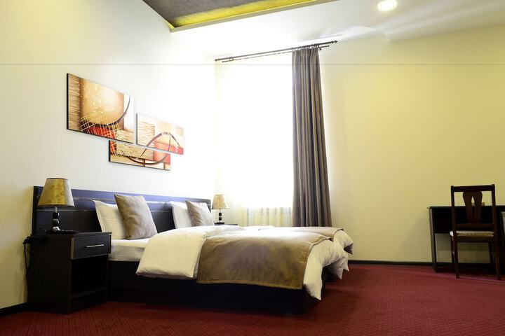 Room 3 of 45