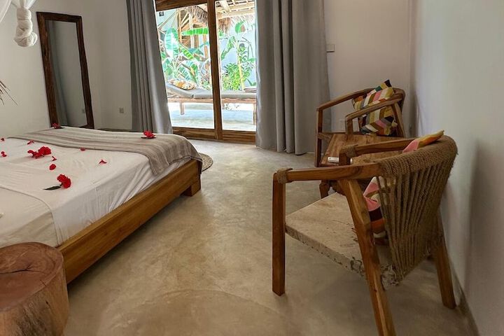 Room 18 of 90