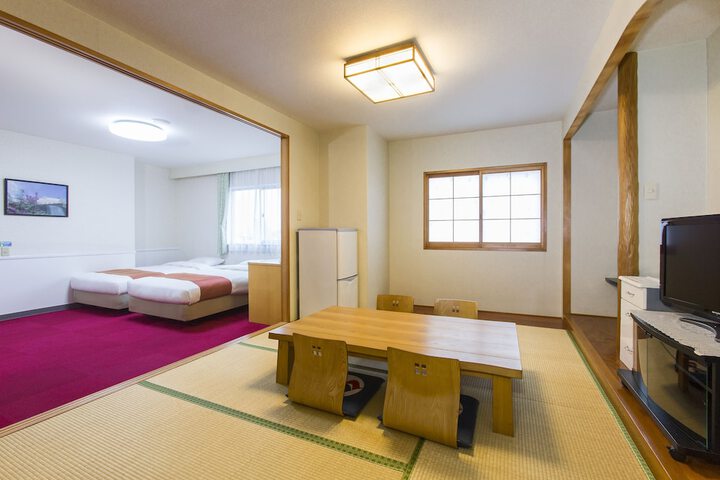 Room 28 of 91