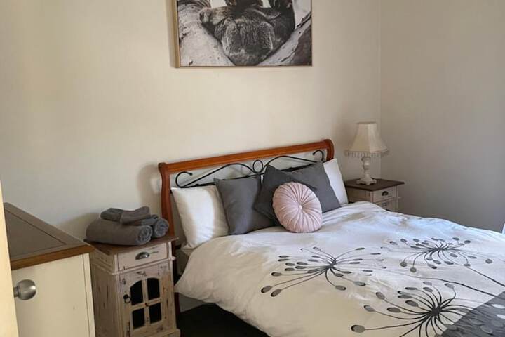 Room 5 of 24