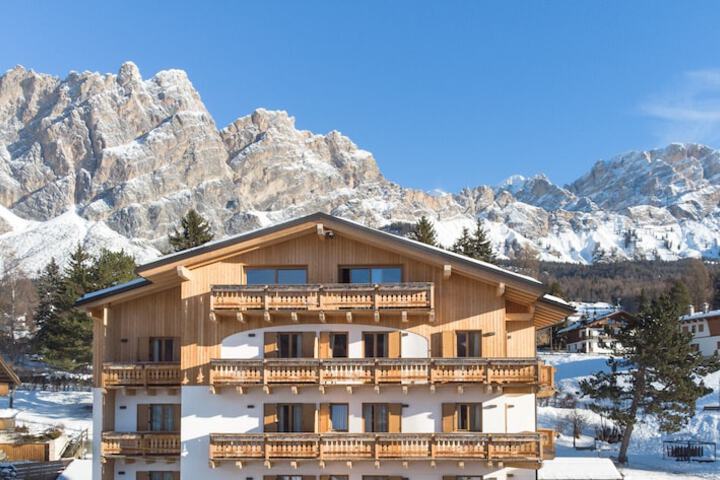 Camina Suite &  Spa in Cortina d'Ampezzo