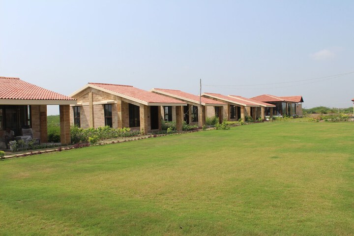 Room 9 of 75