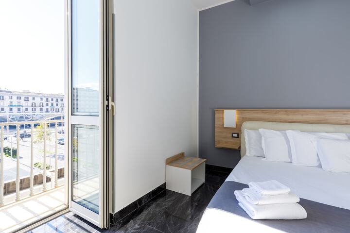 Room 48 of 93