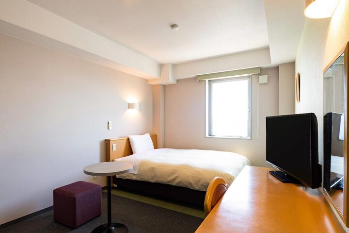 Room 4 of 22