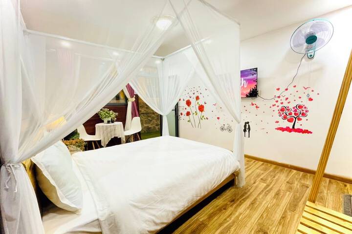 Room 45 of 146