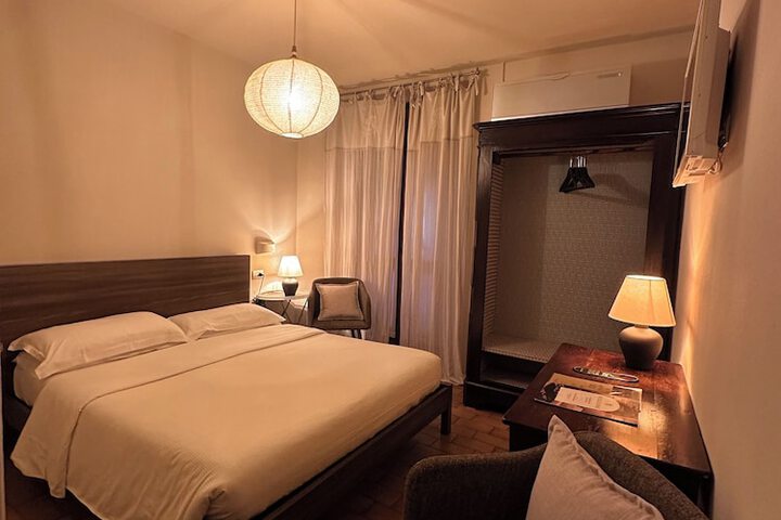 Room 82 of 140