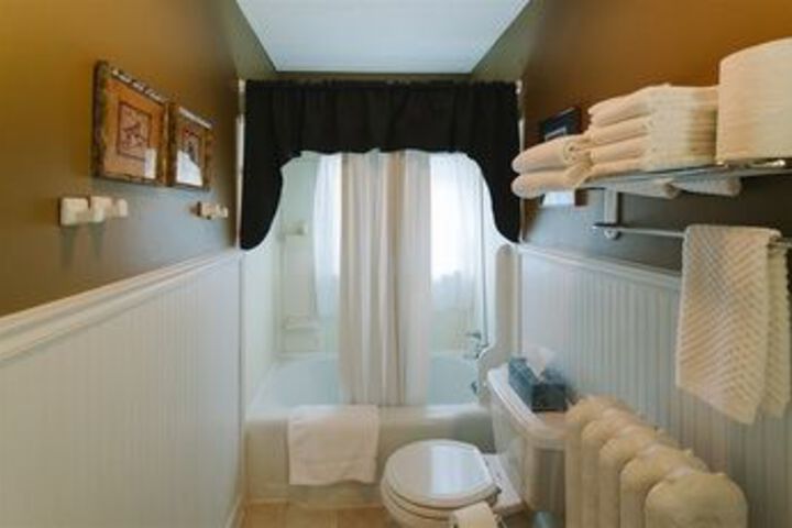 Room 4 of 47