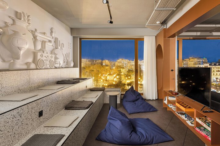 Hotel Interior 4 of 96