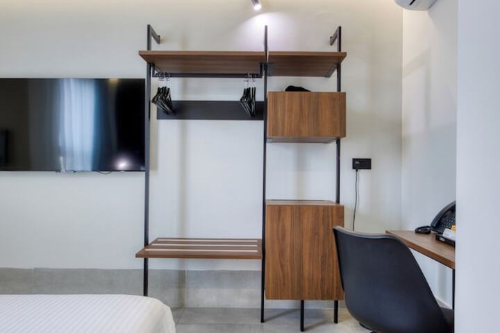 Room 45 of 150