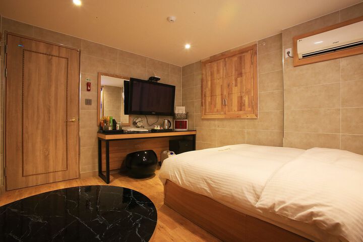 Room 59 of 127