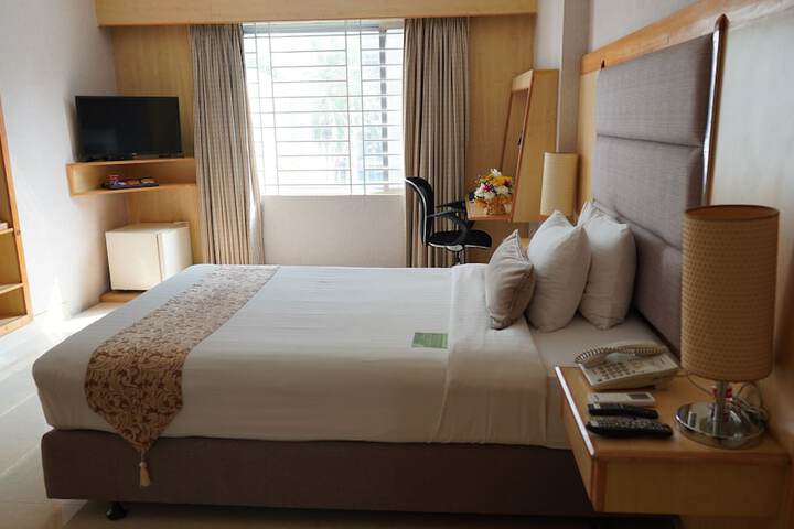 Room 15 of 61