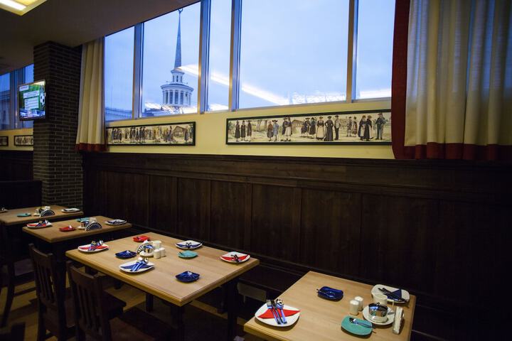 Dining 87 of 137