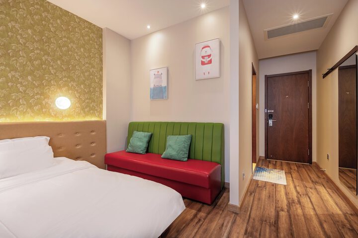 Room 40 of 91