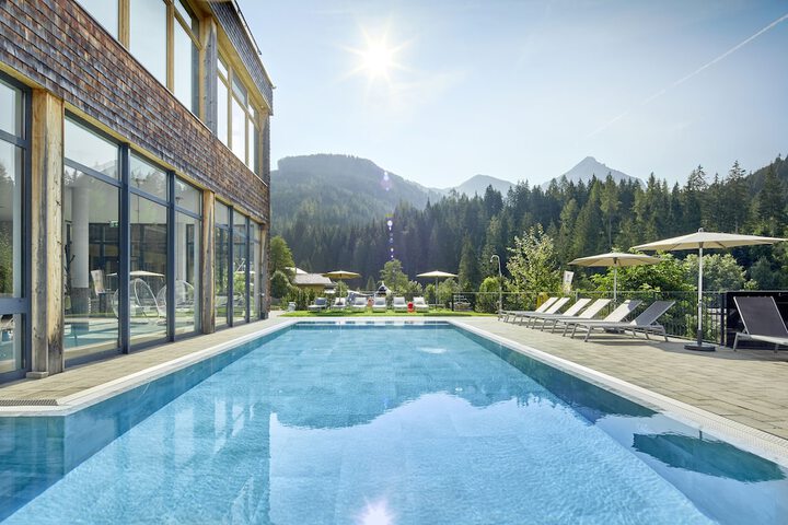 Pool 38 of 73