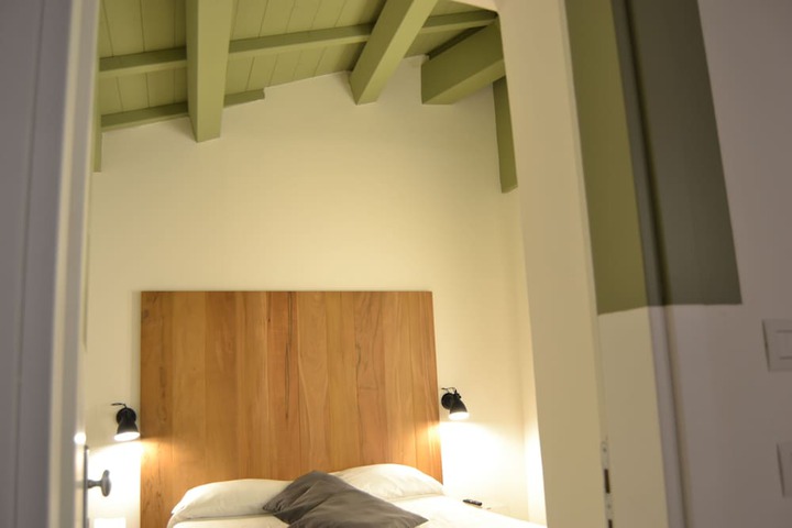 Room 13 of 93