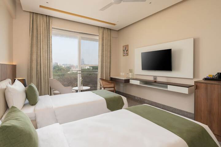 Room 15 of 51
