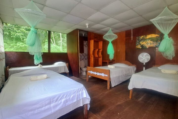 Room 14 of 127