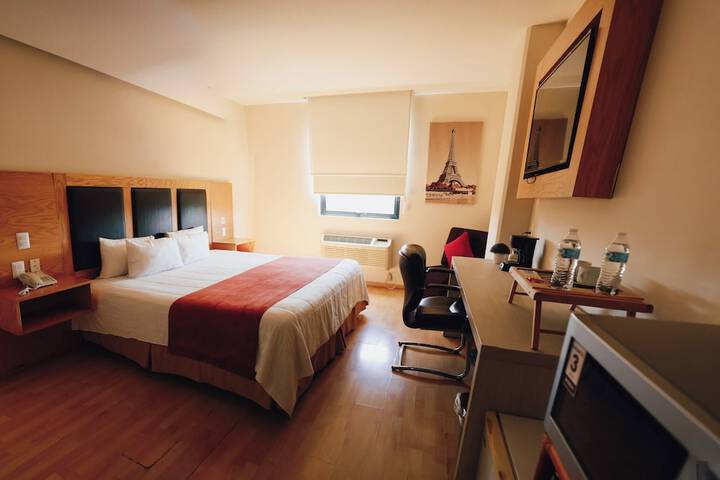 Room 26 of 91