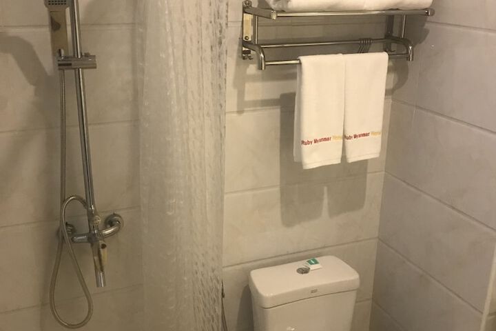 Room 14 of 21