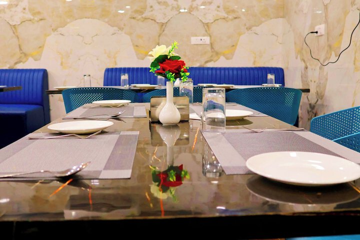Dining 30 of 62