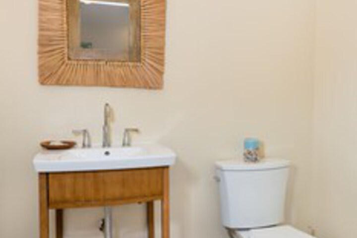 Room 4 of 23