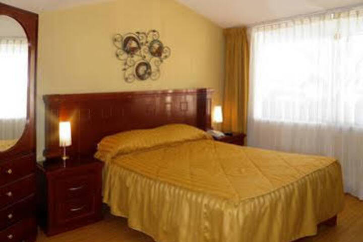 Room 2 of 5