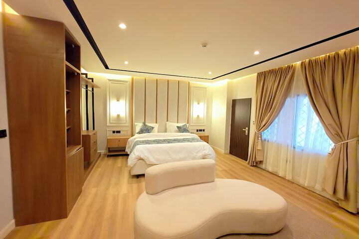 Room 47 of 72