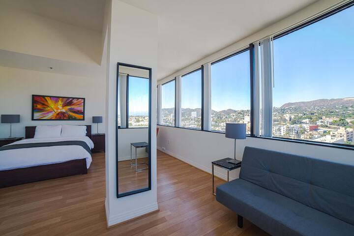 Room 40 of 65