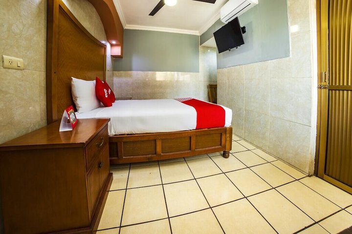 Room 15 of 27