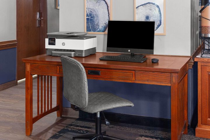 Business Center 32 of 33