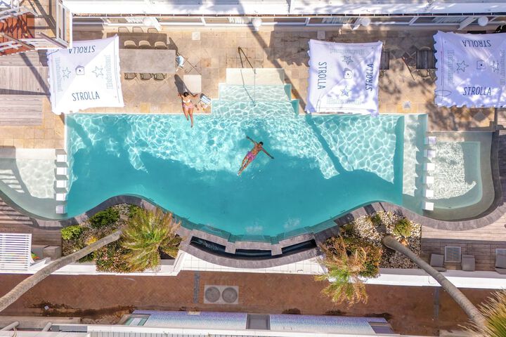 Pool 136 of 370