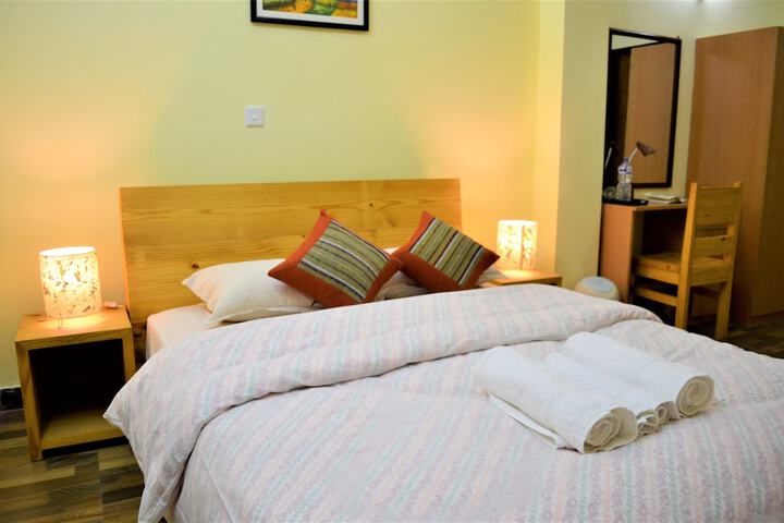 Room 5 of 48