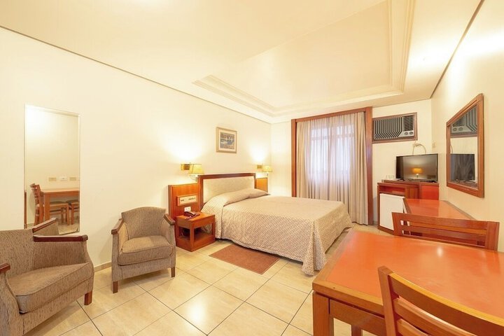 Room 40 of 64
