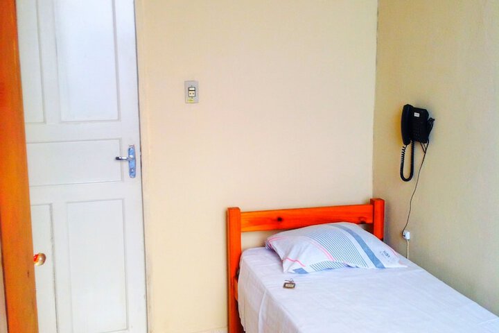 Room 3 of 38