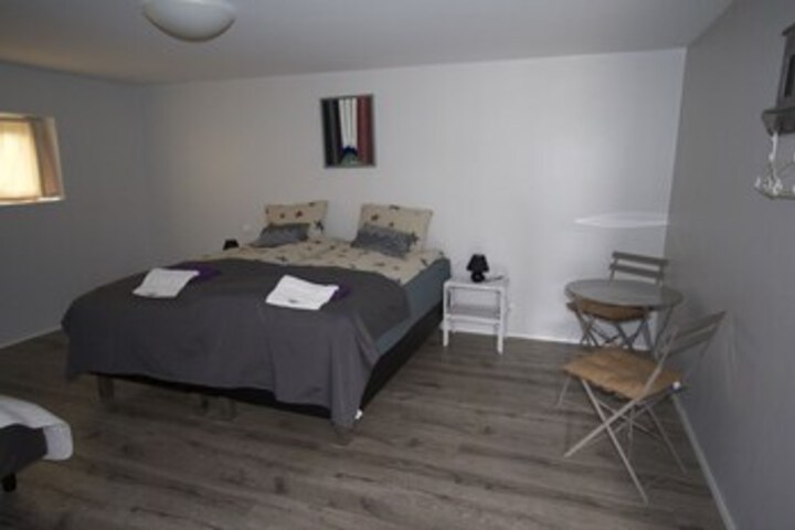 Room 9 of 13