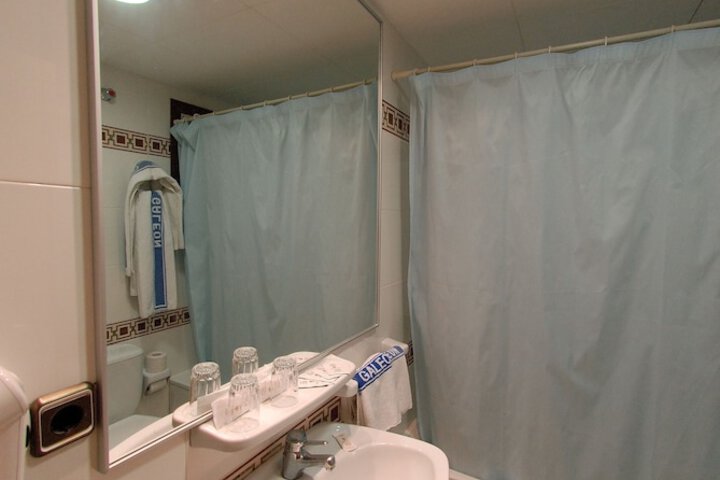 Room 35 of 52