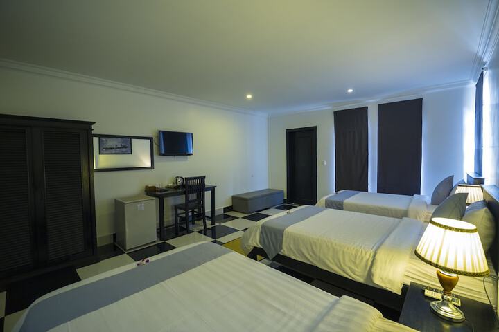 Room 7 of 47