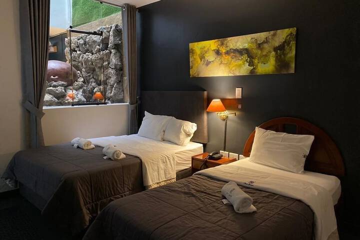 Room 18 of 36