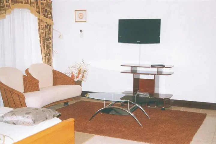 Room 3 of 3