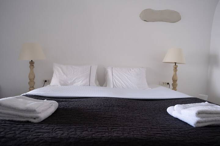 Room 28 of 154