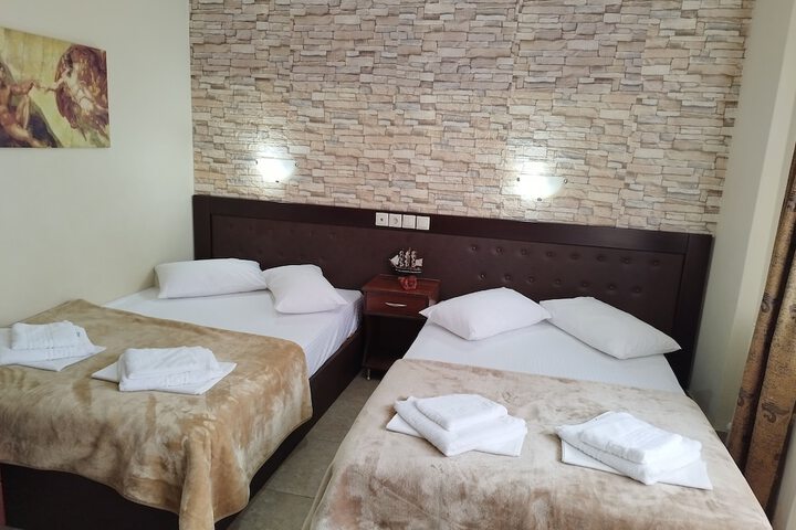 Room 25 of 57