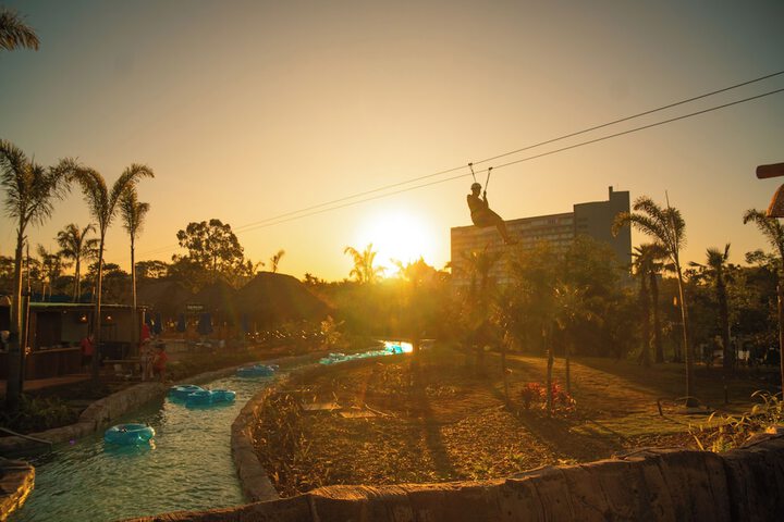 Hotel Pool