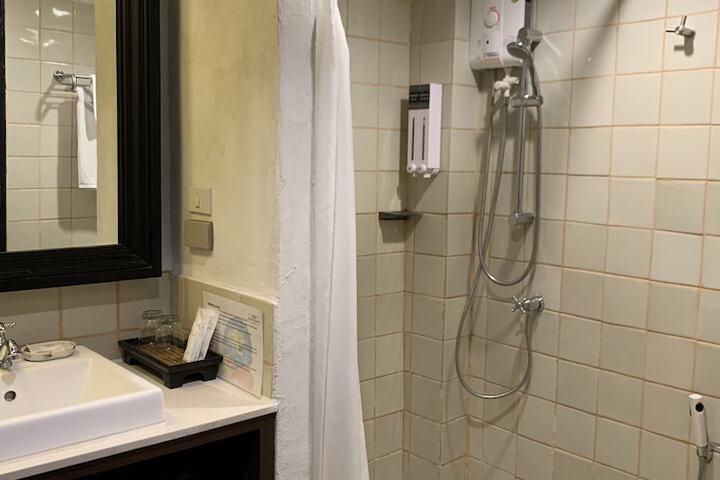 Clean Restrooms