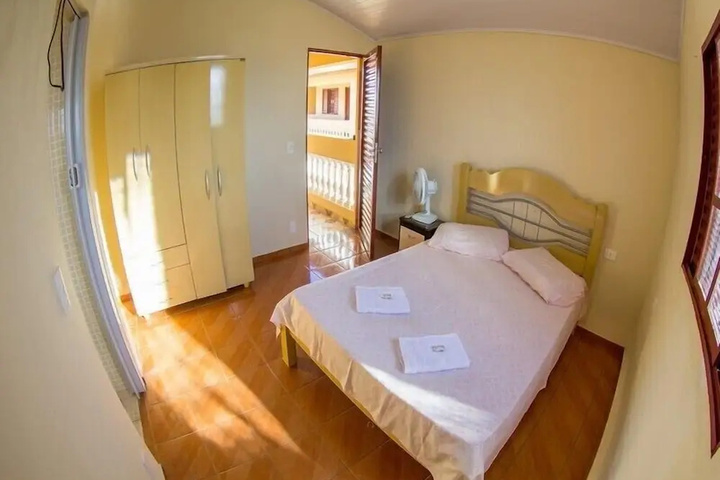 Room 2 of 7