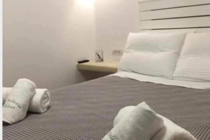 Room 47 of 230
