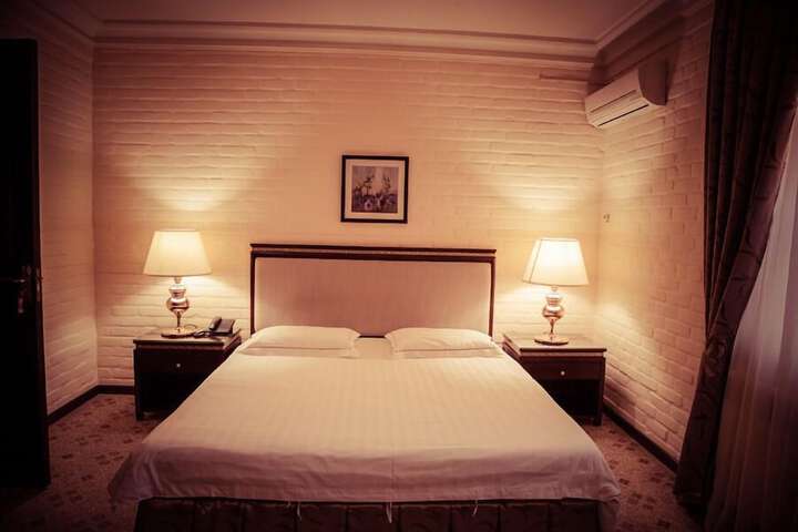 Room 21 of 66